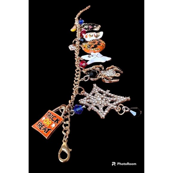 Halloween Charm Bracelet Trick Treat Ghost Black Cat Sugar Skull Spider … - Picture 2 of 12